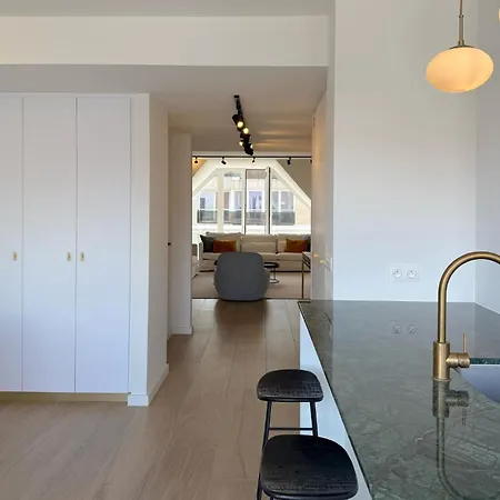 21 - Exceptional Retro Design Triplex At The Of アパート